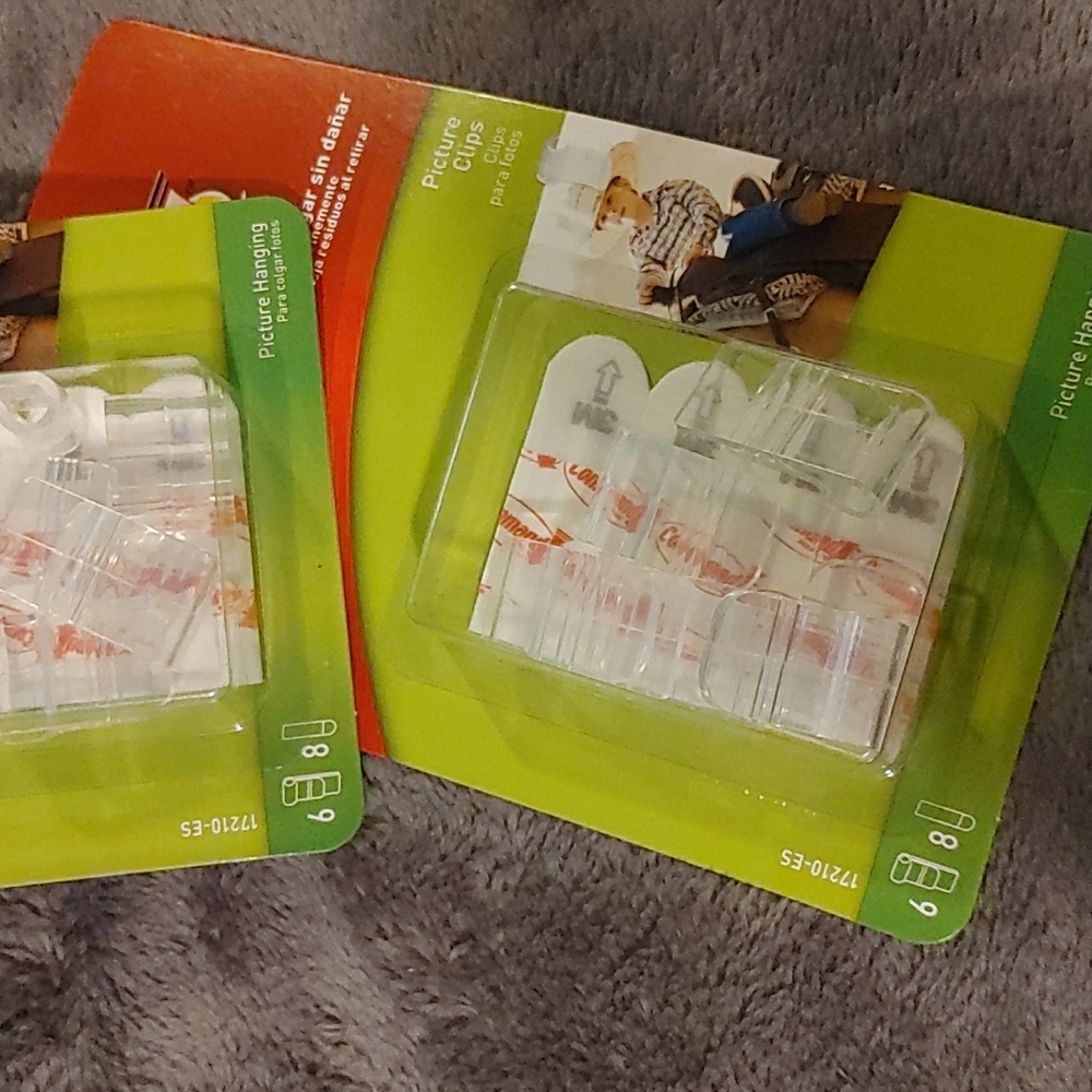 Command Damage-Free Hanging Picture Clips. 2 Packages. - Picture 4 of 4